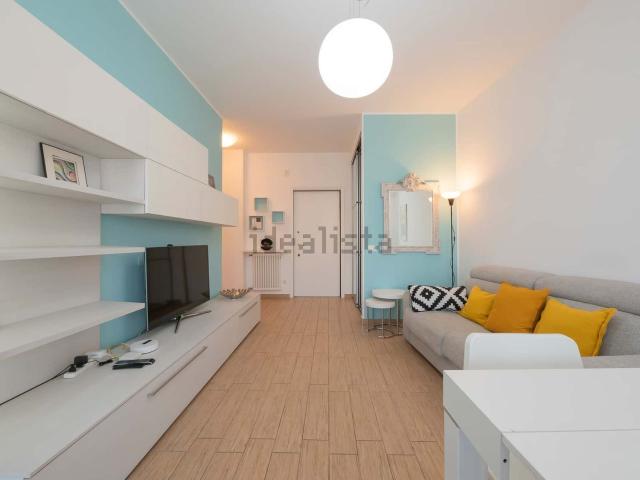 Appartamento in affitto di 70 m² in Viale Legioni Romane, 55