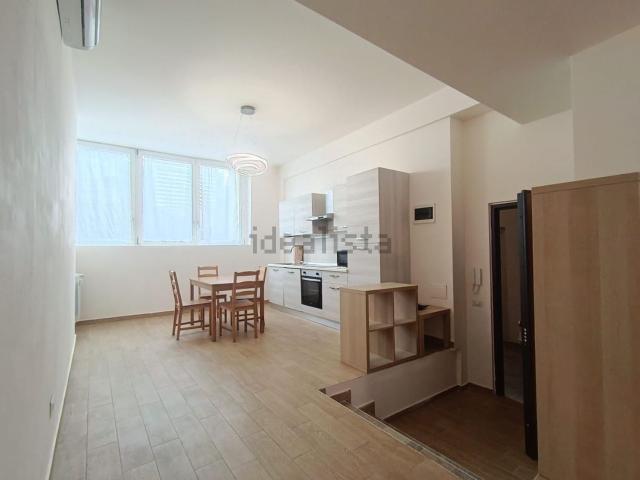 Appartamento in affitto di 70 m² in Viale Romolo, 7