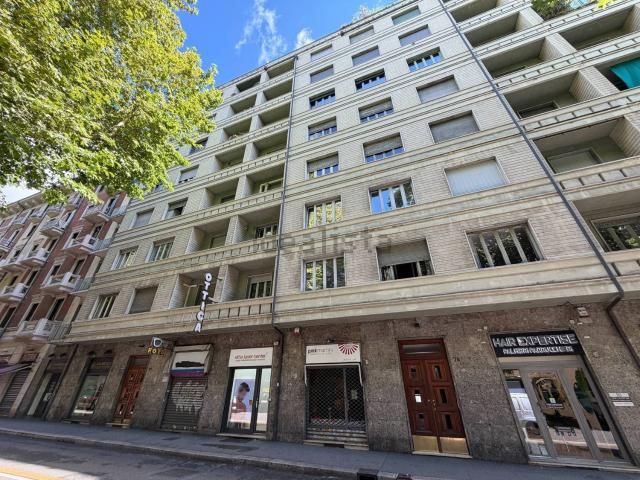 Appartamento in affitto di 71 m² in Corso Carlo e Nello Rosselli, 80
