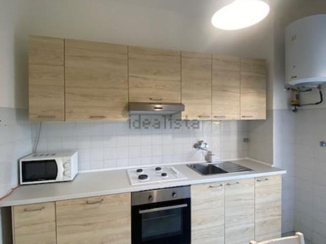 Appartamento in affitto di 71 m² in Via Leonardo Umile