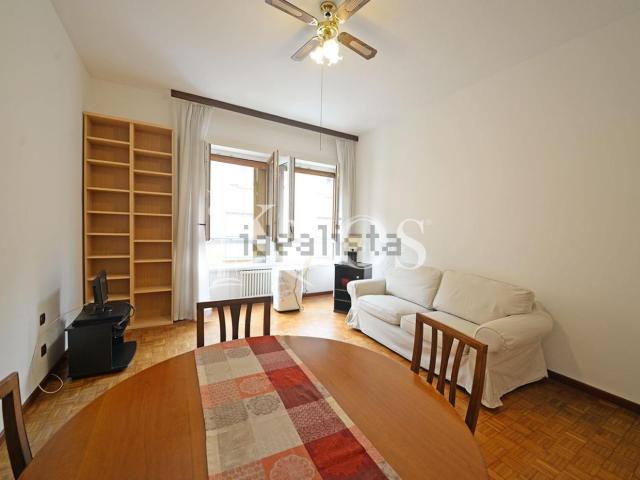 Appartamento in affitto di 71 m² in Via Novi, 2