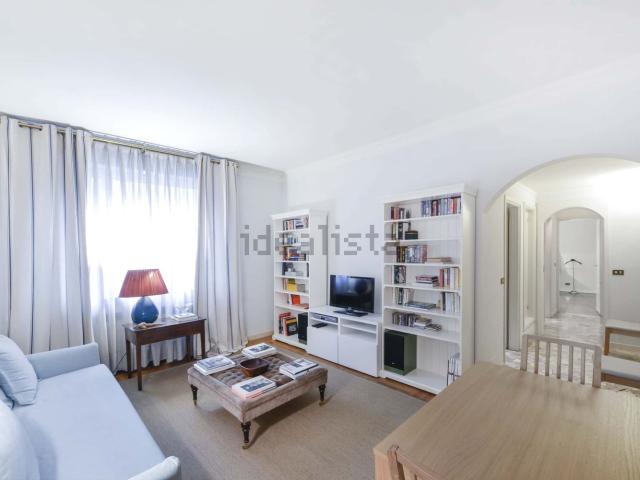 Appartamento in affitto di 71 m² in Via Pantano, 2