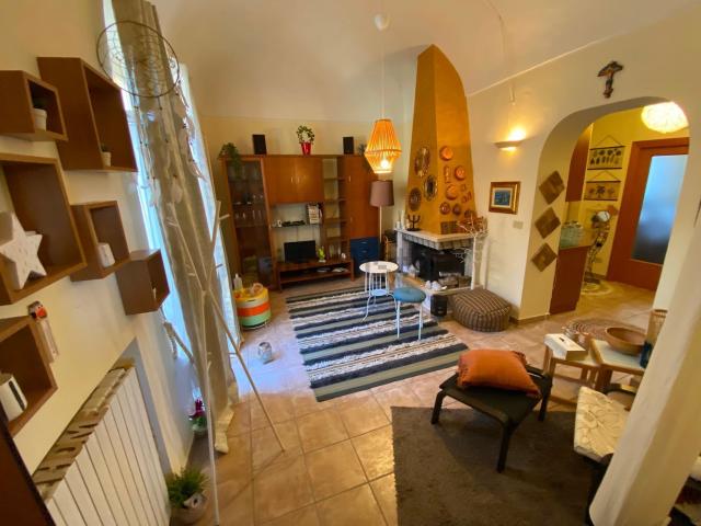 Appartamento in affitto di 71 m² in Via Paradiso, 75