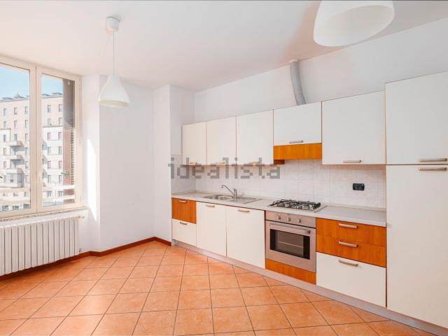 Appartamento in affitto di 71 m² in Viale Umbria, 76