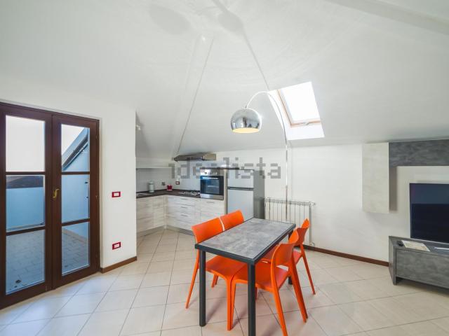 Appartamento in affitto di 72 m² in Via Belvedere, 38
