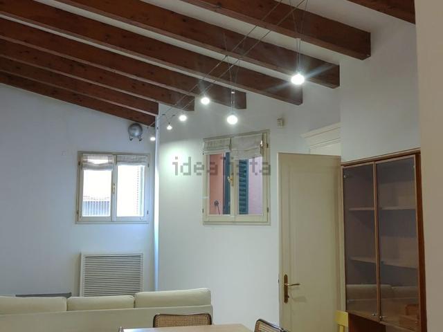 Appartamento in affitto di 72 m² in Via d&apos Azeglio, 47