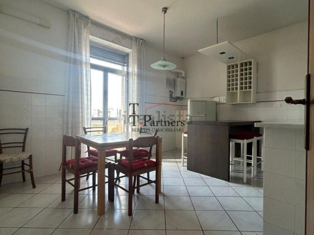 Appartamento in affitto di 72 m² in Via di Novoli, 7