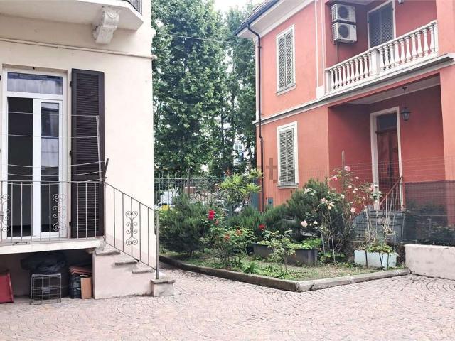 Appartamento in affitto di 72 m² in Via Don Francesco Gasparolo, 9