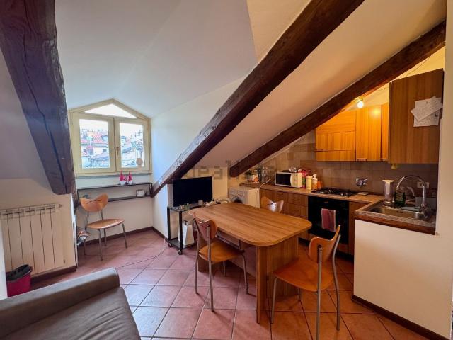 Appartamento in affitto di 72 m² in Via Massena, 21