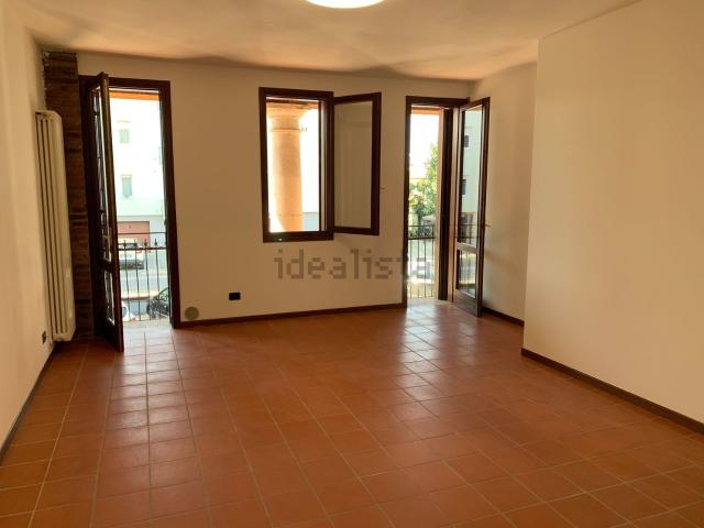 Appartamento in affitto di 72 m² in Via Roma