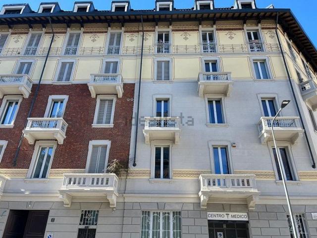 Appartamento in affitto di 72 m² in Via Romolo Gessi, 8