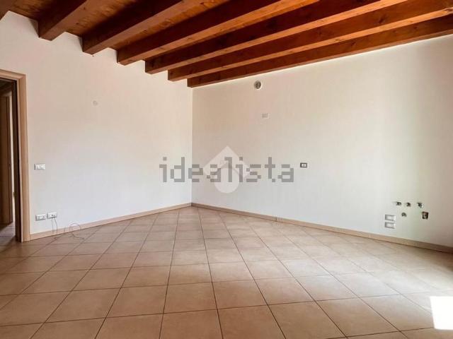Appartamento in affitto di 72 m² in Via Sandro Pertini, 6