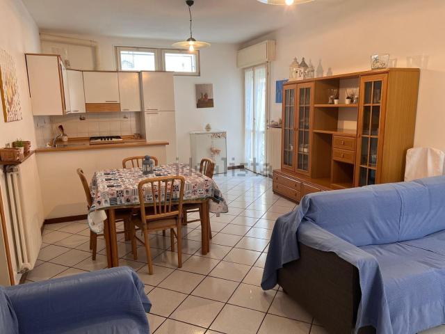Appartamento in affitto di 72 m² in Viale M. Angeloni, 8
