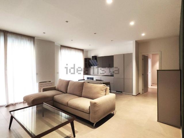 Appartamento in affitto di 77 m² in Piazza Aldo Moro, 33
