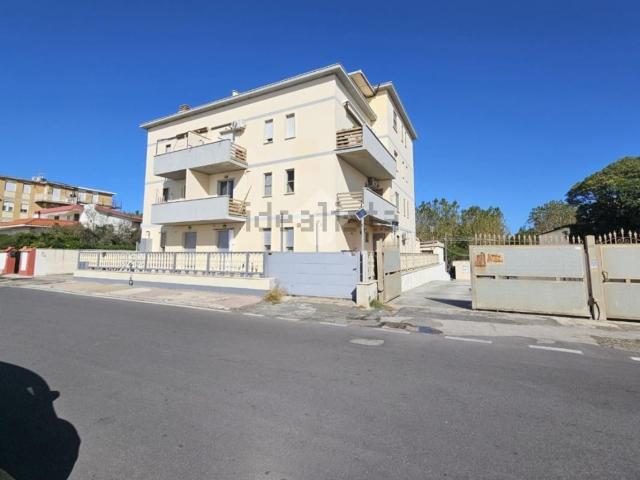 Appartamento in affitto di 77 m² in Strada Lungomare, 2571