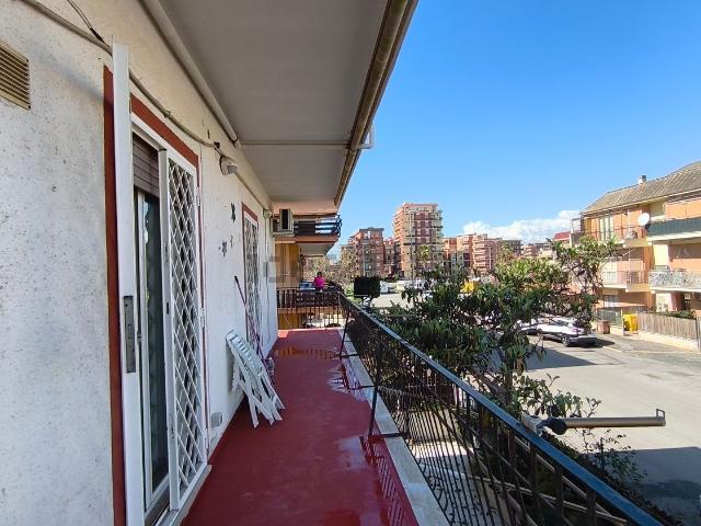 Appartamento in affitto di 77 m² in Via Albatros, 12