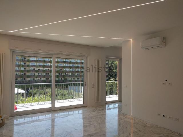 Appartamento in affitto di 77 m² in Via Alberto Cadlolo, 92