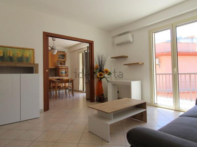 Appartamento in affitto di 77 m² in Via Antonio Cardarelli, 3