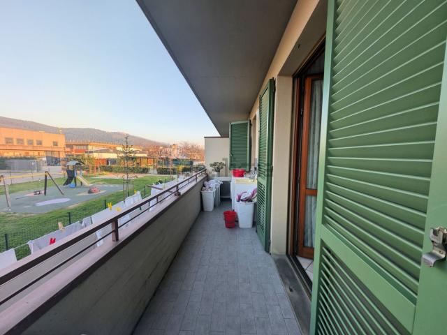 Appartamento in affitto di 77 m² in Via Baldanzese, 137