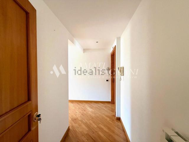Appartamento in affitto di 77 m² in Via Cassiodoro