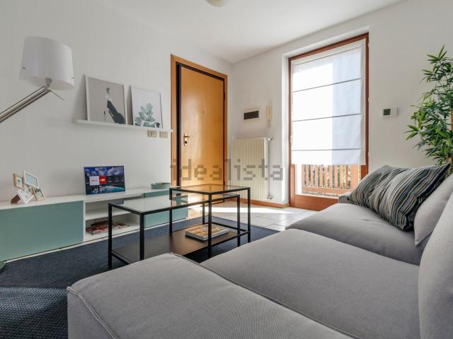 Appartamento in affitto di 77 m² in Via Centrale