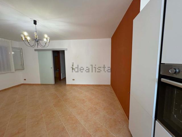 Appartamento in affitto di 77 m² in Via Diego d&apos Amico