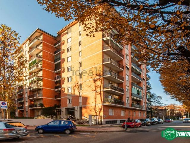 Appartamento in affitto di 77 m² in Via G. Matteotti, 21
