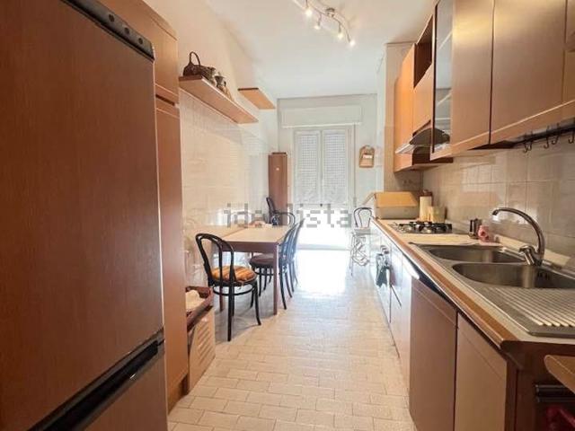 Appartamento in affitto di 77 m² in Via G. di Vittorio, 68
