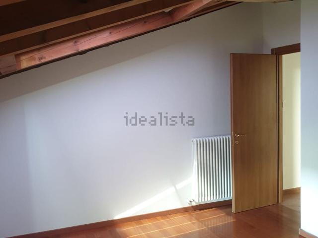 Appartamento in affitto di 77 m² in Via Provanone, 5256