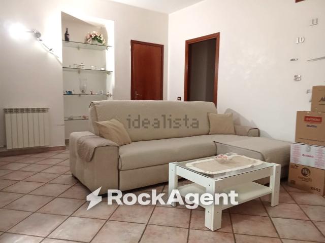 Appartamento in affitto di 77 m² in Via Sant&apos Agata, 3