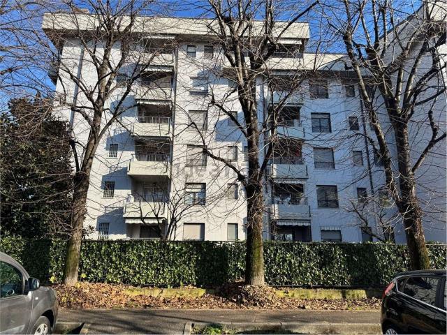 Appartamento in affitto di 77 m² in Viale Lomellina