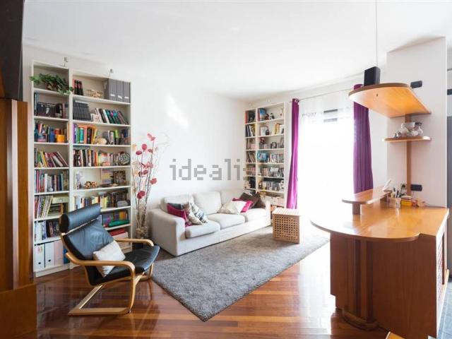 Appartamento in affitto di 74 m² in Via Teodosio, 56