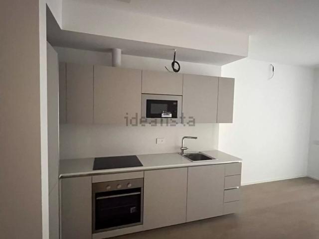 Appartamento in affitto di 74 m² in Via Trezzo d&apos Adda, 16