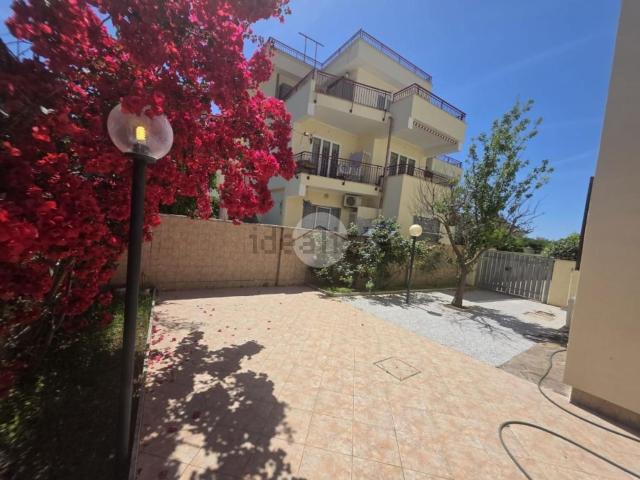 Appartamento in affitto di 74 m² in Via Ardeatina, 222
