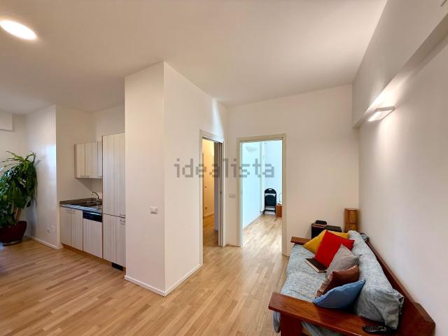 Appartamento in affitto di 74 m² in Via Feltre, 62