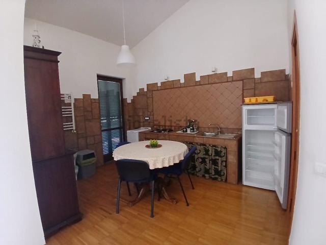 Appartamento in affitto di 74 m² in Via Rodi