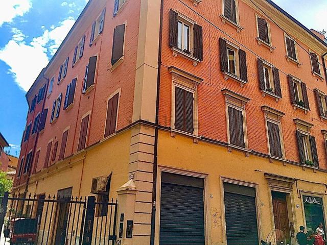 Appartamento in affitto di 75 m² in Piazza Aldrovandi