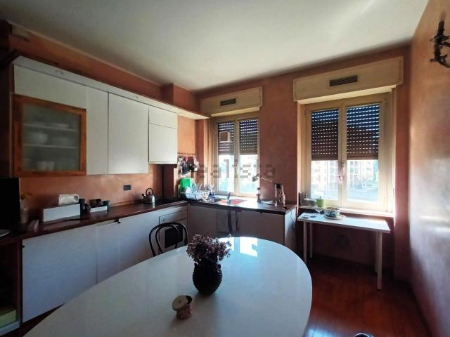 Appartamento in affitto di 75 m² in Piazza de Angeli Ernesto