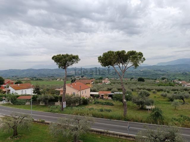 Appartamento in affitto di 75 m² in Strada Marina Media, 10