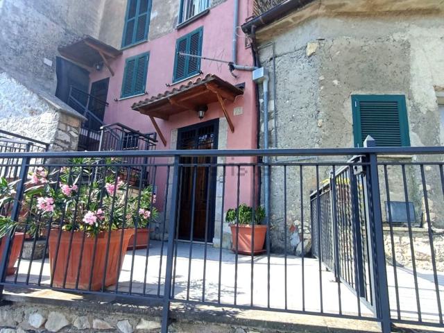 Appartamento in affitto di 75 m² in Vicolo dell&apos Arco, 29