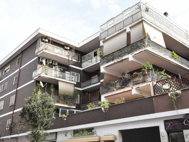 Appartamento in affitto di 75 m² in Via Valsavaranche, 73