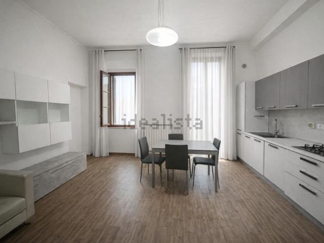 Appartamento in affitto di 75 m² in Via Accademia Albertina, 27