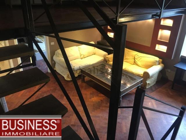 Appartamento in affitto di 75 m² in Via Alserio, 1
