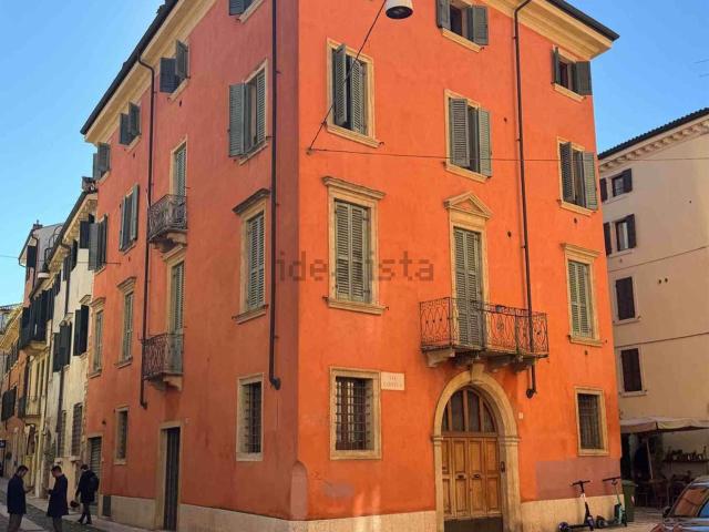 Appartamento in affitto di 75 m² in Via Cadrega, 10