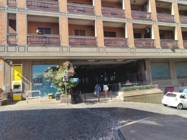 Appartamento in affitto di 75 m² in Via Costa Batocchi, 22