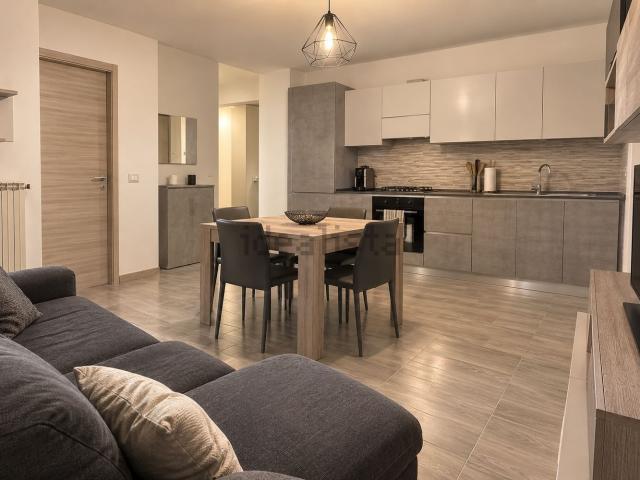 Appartamento in affitto di 75 m² in Via del Porto