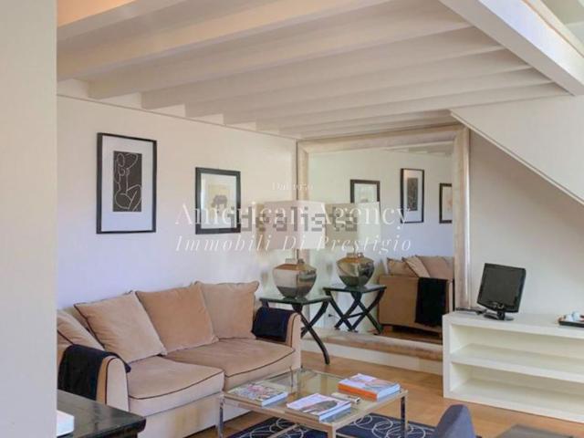 Appartamento in affitto di 75 m² in Via delle Belle Donne