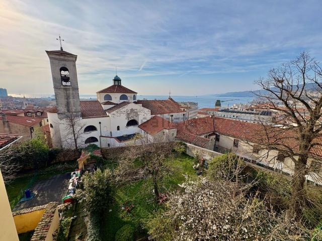 Appartamento in affitto di 75 m² in Via delle Monache, 1