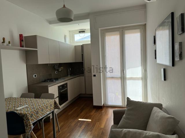 Appartamento in affitto di 75 m² in Via Desenzano, 10