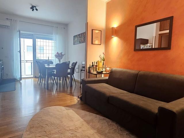 Appartamento in affitto di 75 m² in Via di Donna Olimpia